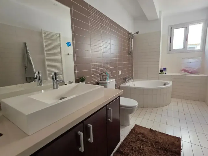 Μονοκατοικία προς ενοικίαση 280 μ² στην τοποθεσία Limassol, Limassol - Kapsalos