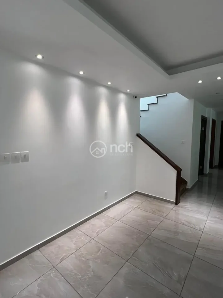 Commercial properties 315 m² for rent in Limassol, Limassol - Agios Nicolaos