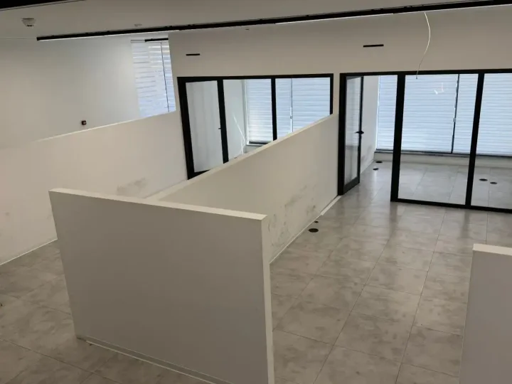Office 500 m² for rent in Limassol, Limassol - Agios Nicolaos