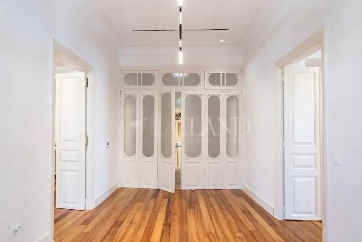 Office 310 m² for rent in Limassol, Limassol - Katholiki