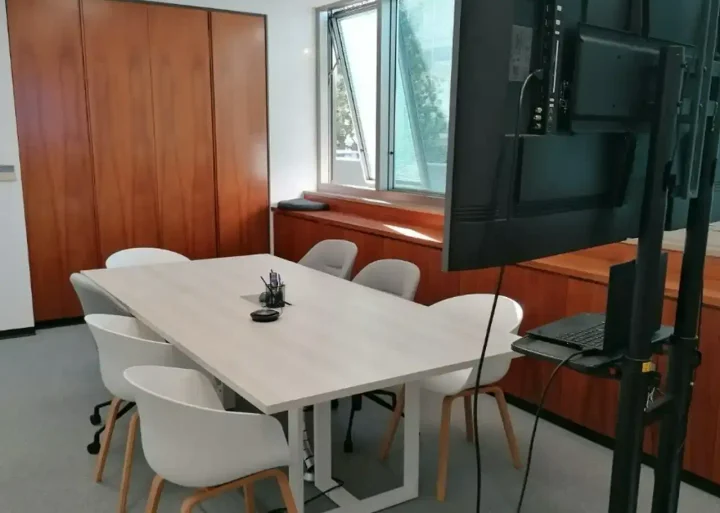 Office 582 m² for rent in Limassol, Limassol - Agia Zoni