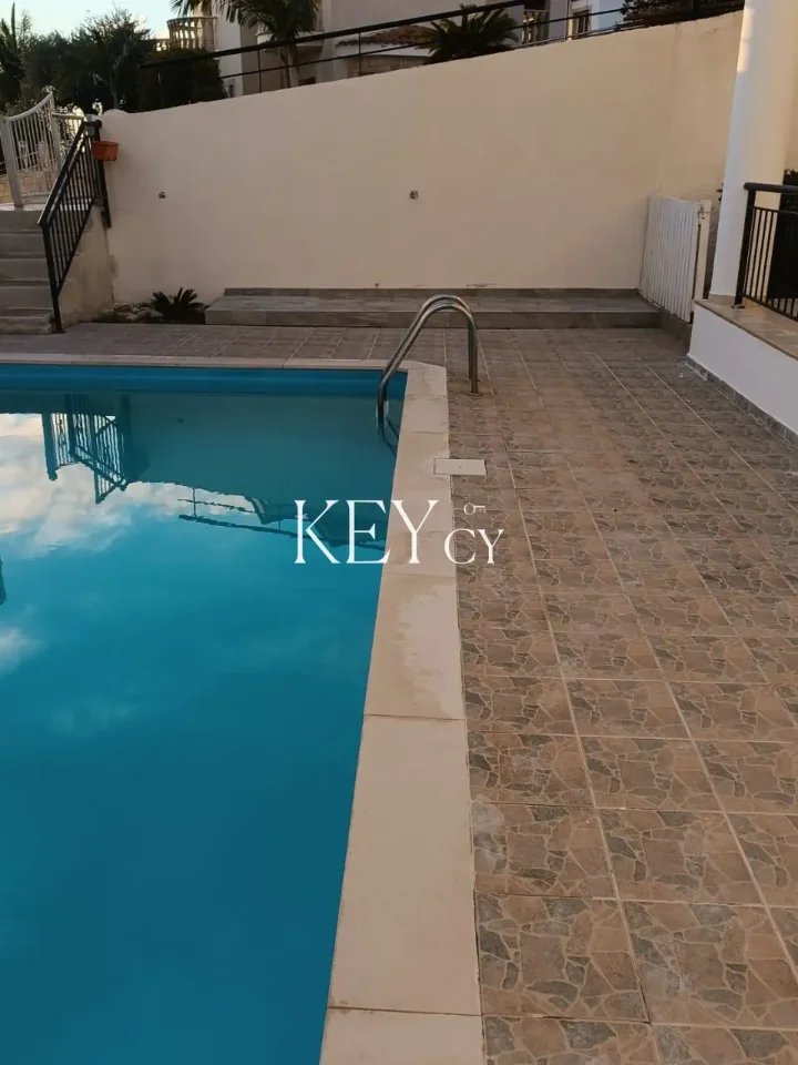 Отдельный дом в аренду 200 м² в Paphos, Tala