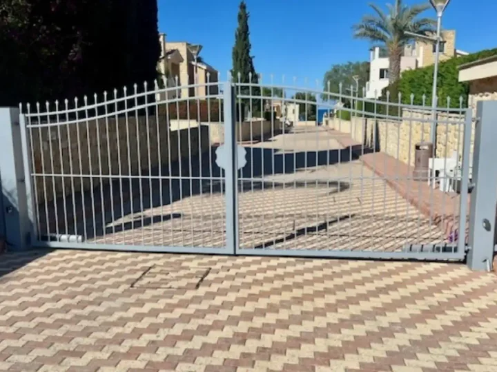 4-bedroom villa for rent 270 m² in Paphos, Polis Chrysochous