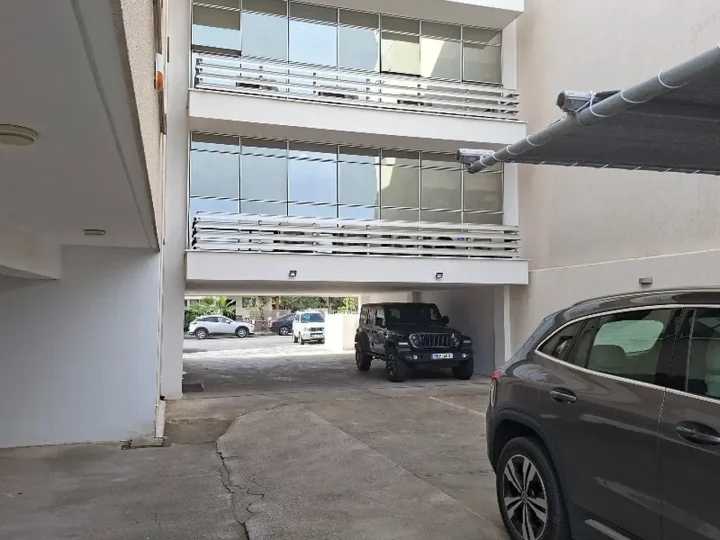 Office 90 m² for rent in Limassol, Limassol - Mesa Geitonia