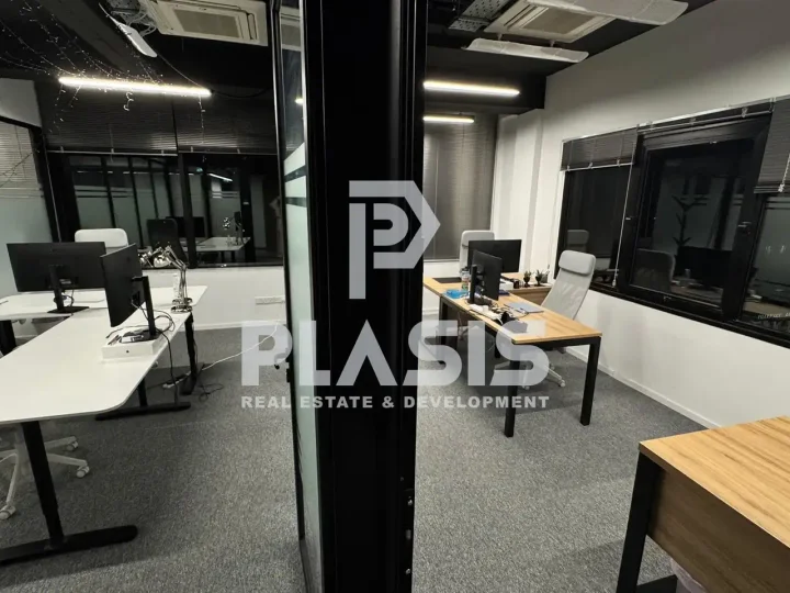 Office 307 m² for rent in Limassol, Limassol - Agia Napa