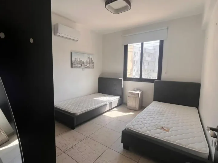 2-bedroom apartments for rent 102 m² in Larnaca, Larnaka - Arch Makarios III