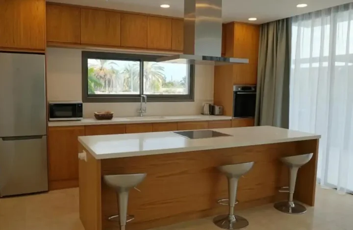 Detached house for rent 215 m² in Paphos, Geroskipou