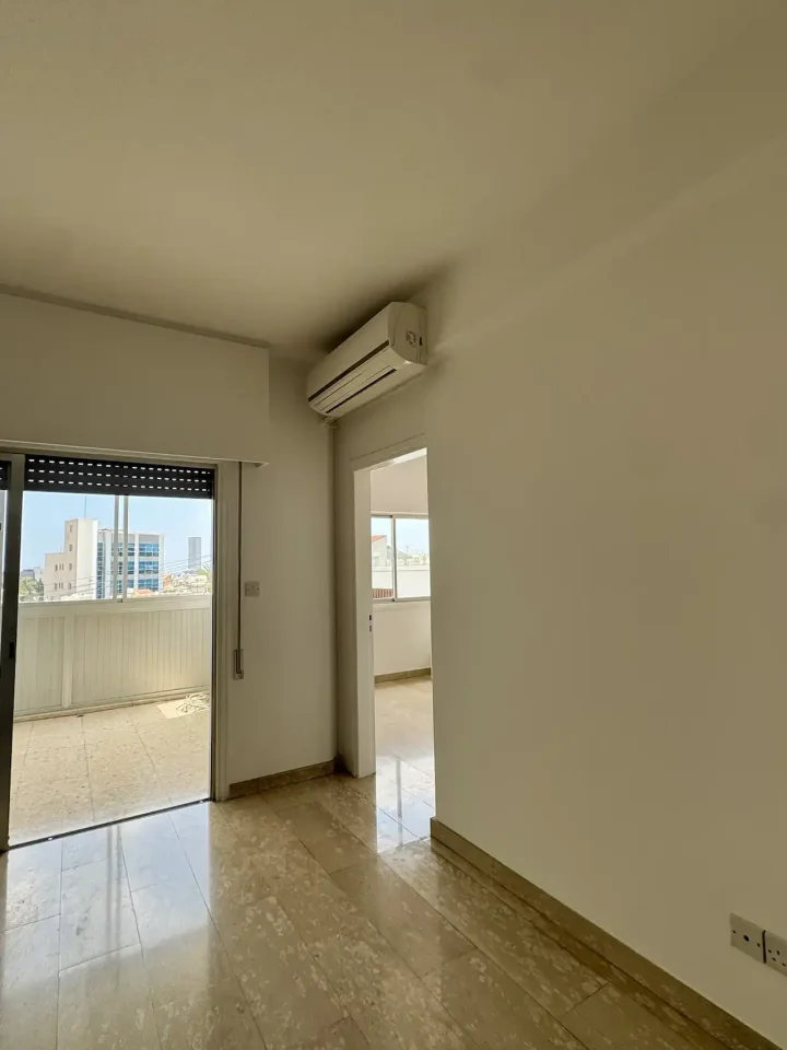 3-bedroom apartments for rent 110 m² in Limassol, Limassol - Linopetra