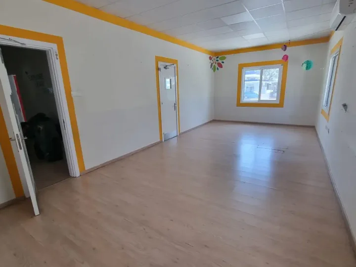 Коммерческая недвижимость 220 м² в аренду в Limassol, Limassol - Apostolos Andreas