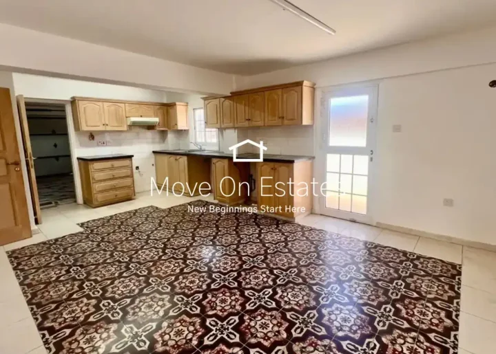 4-bedroom detached house for rent 300 m² in Larnaca, Livadia Larnakas