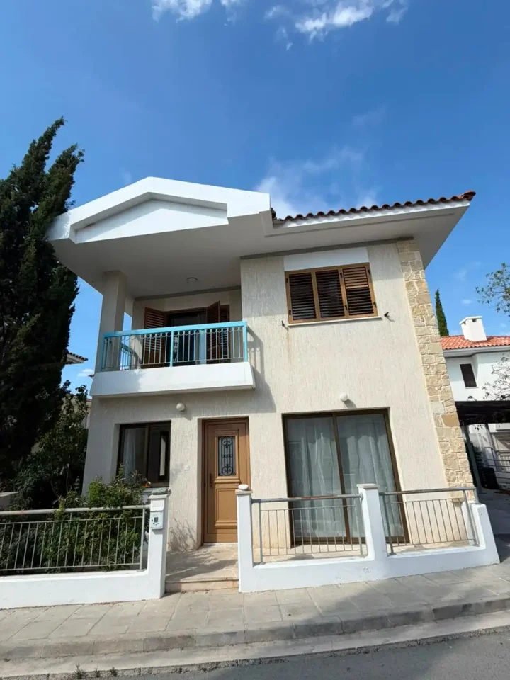 2-bedroom detached house for rent 100 m² in Paphos, Paphos - Universal