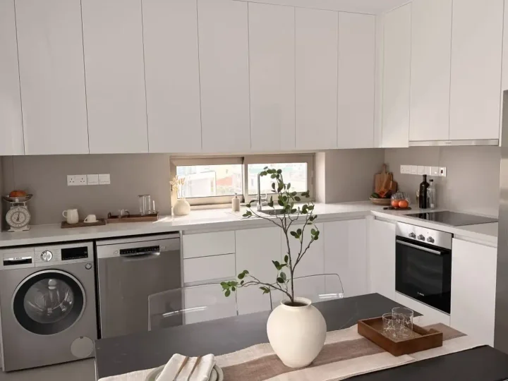 2-bedroom apartments for rent 82 m² in Limassol, Limassol - Neapolis