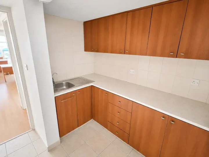 Trading area 190 m² for rent in Limassol, Limassol - Agios Georgios