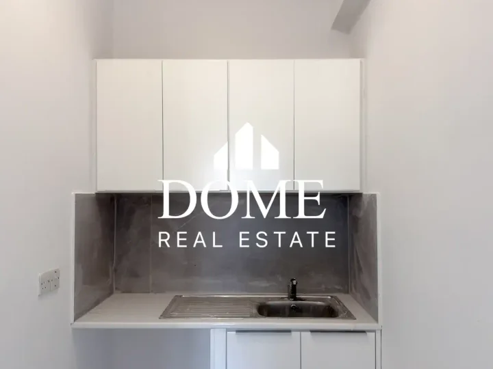 3-bedroom penthouse for rent 200 m² in Paphos, Mesogi