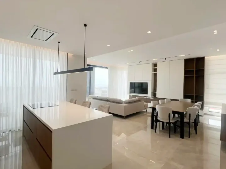 3-bedroom apartments for rent 193 m² in Limassol, Limassol - Agia Fyla