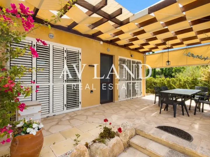 3-bedroom detached house for rent 130 m² in Paphos, Chlorakas