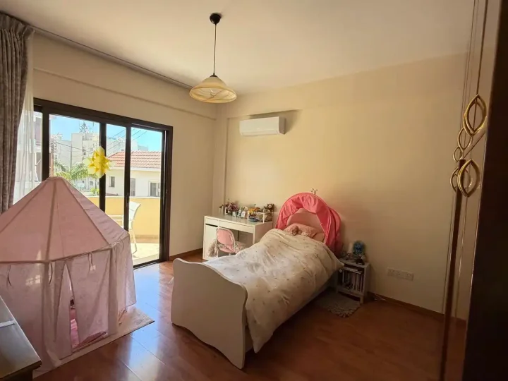 Villa for rent 230 m² in Limassol, Agios Tychon Tourist Area