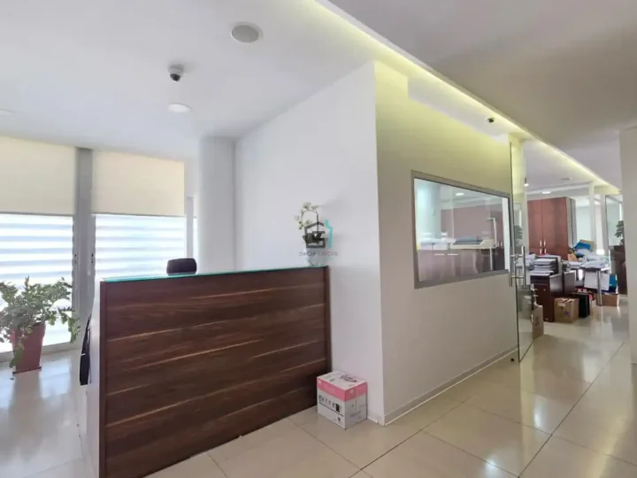Office 150 m² for rent in Limassol, Limassol - Kapsalos