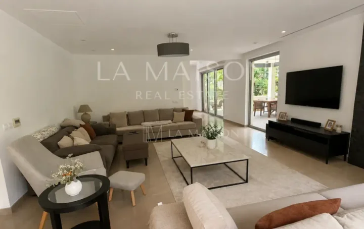 4-bedroom detached house for rent 310 m² in Nicosia, Aglantzia