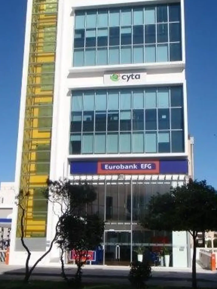 Office 425 m² for rent in Nicosia, Aglantzia