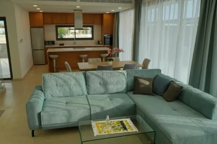 Detached house for rent 160 m² in Paphos, Geroskipou Tourist Area