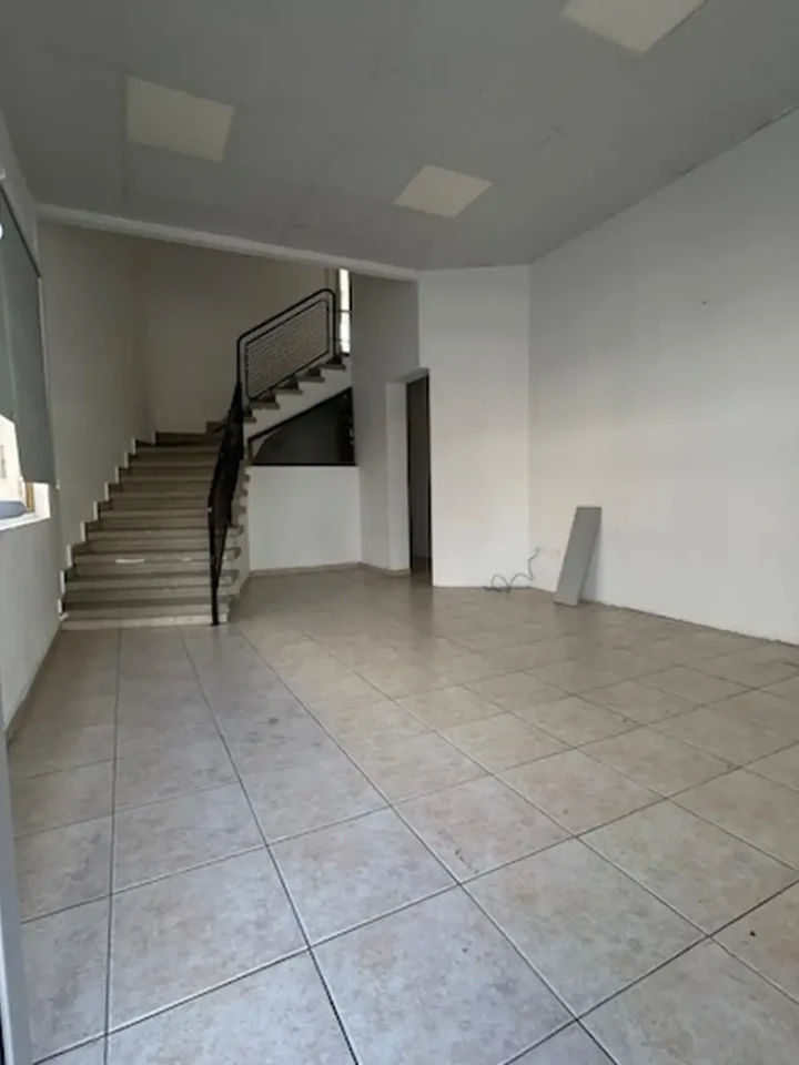 Commercial properties 360 m² for rent in Limassol, Kato Polemidia
