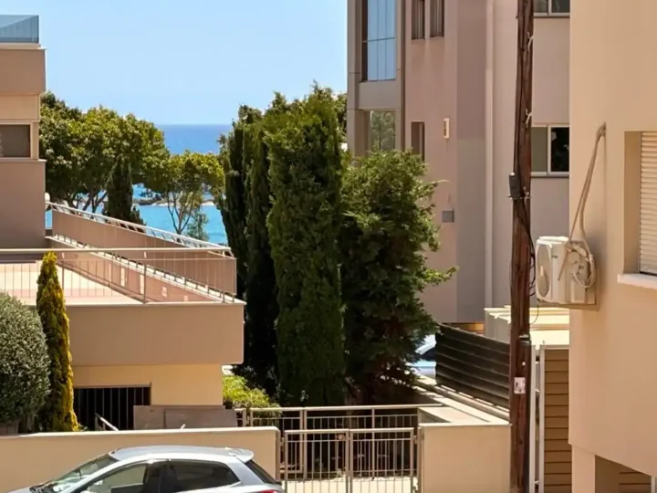 2-bedroom apartments for rent 106 m² in Limassol, Limassol - Neapolis
