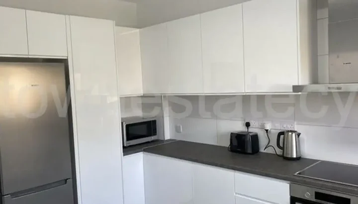 3-bedroom apartments for rent 140 m² in Limassol, Germasogeia Tourist Area