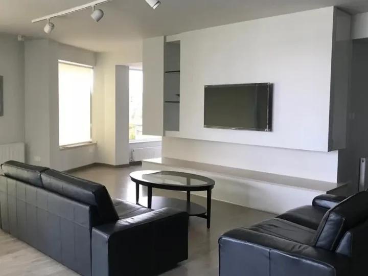 3-bedroom apartments for rent 190 m² in Nicosia, Egkomi