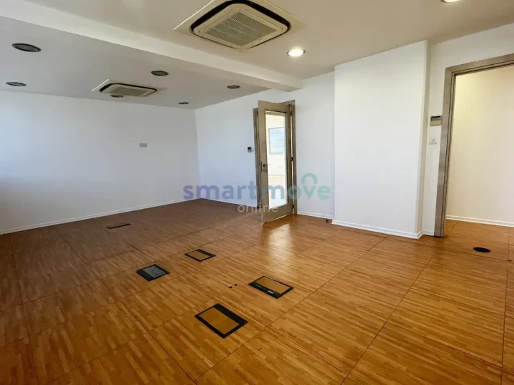 Office 300 m² for rent in Limassol, Agios Athanasios
