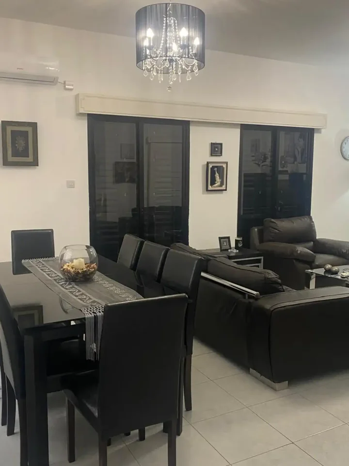 Двухквартирный дом в аренду 140 м² в Limassol, Limassol - Agia Zoni