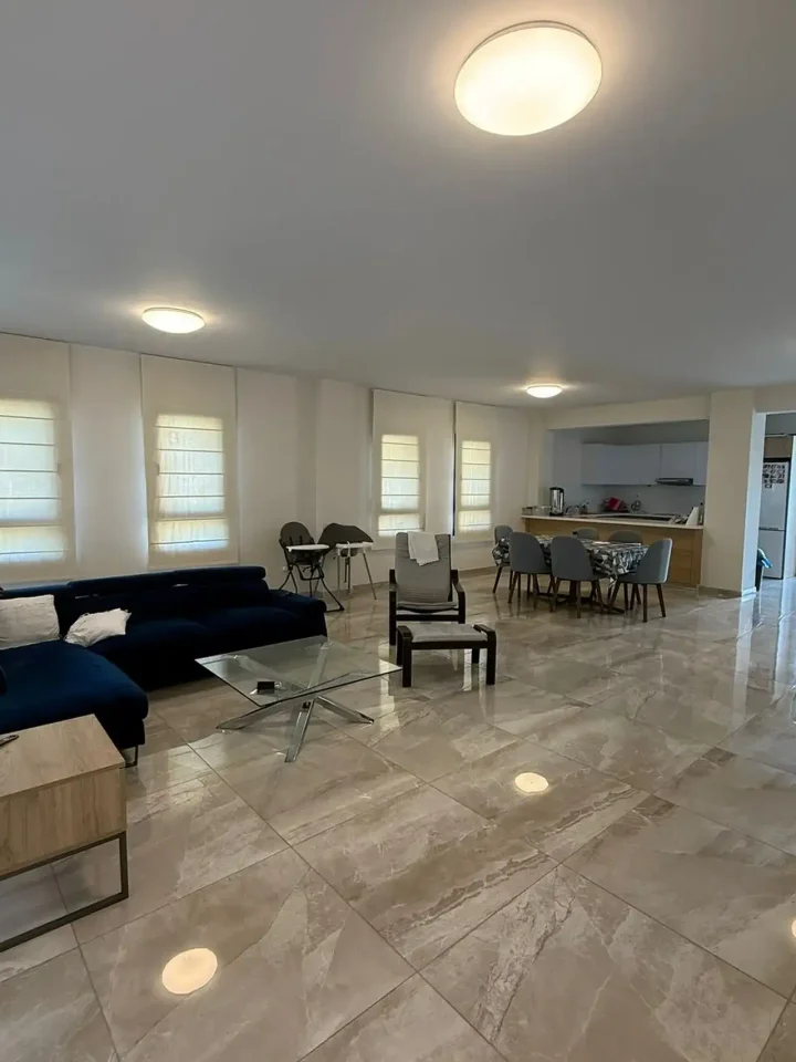 3-bedroom apartments for rent 160 m² in Limassol, Mouttagiaka Tourist Area