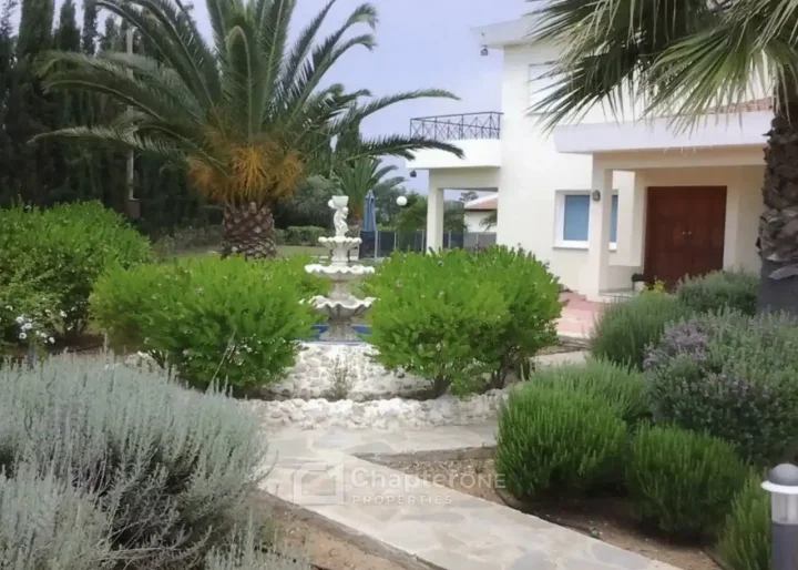 Βίλα προς ενοικίαση 400 μ² στην τοποθεσία Nicosia, Strovolos - Stavros