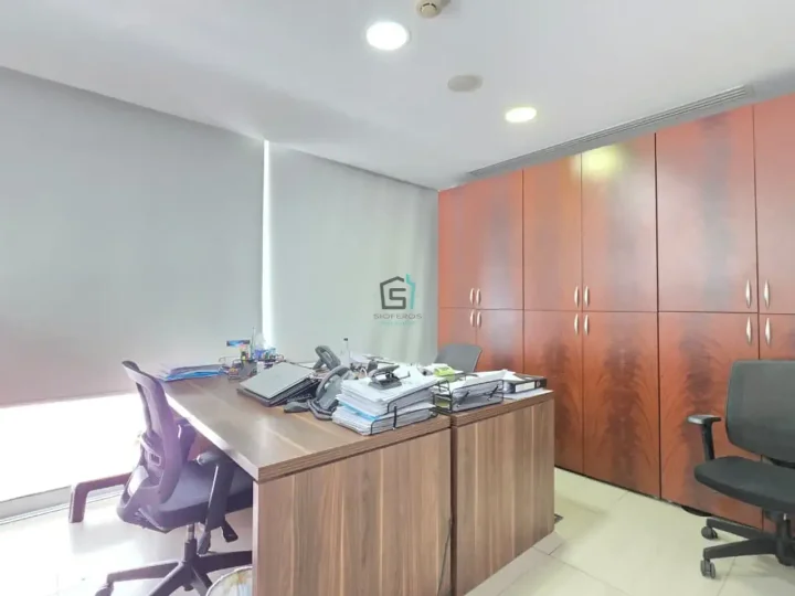 Office 150 m² for rent in Limassol, Limassol - Kapsalos