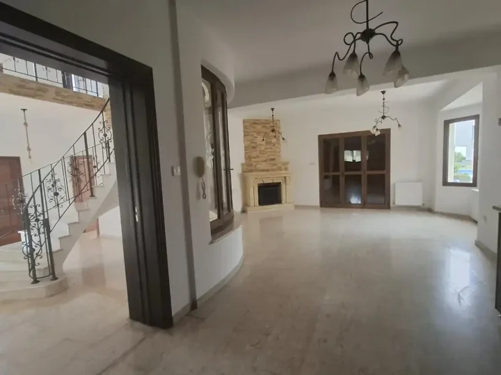 5-bedroom detached house for rent 280 m² in Limassol, Parekklisia