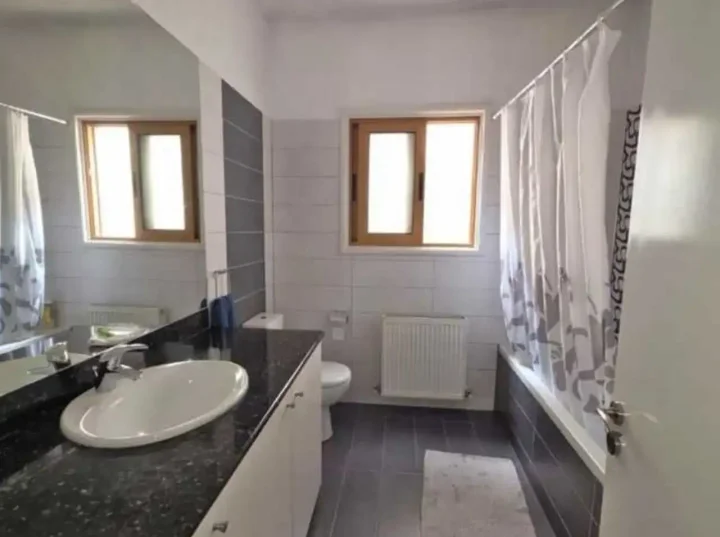 4-bedroom detached house for rent 240 m² in Nicosia, Strovolos - Chryseleousa