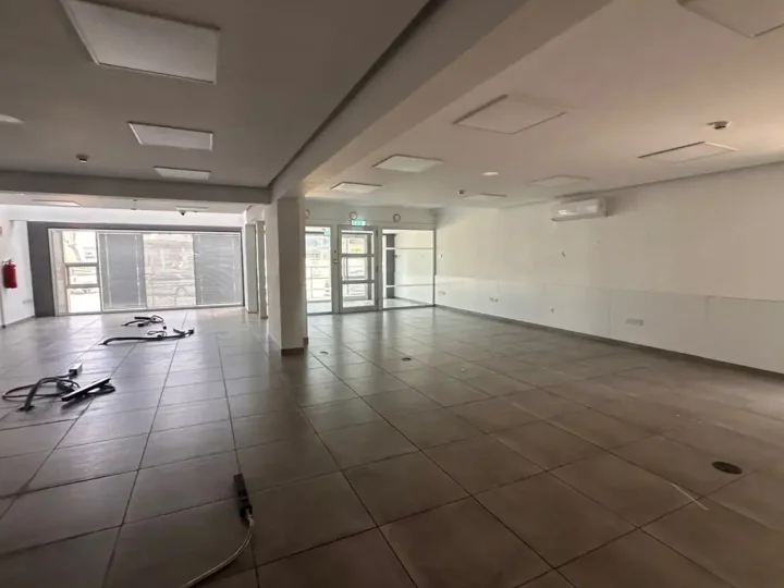 Trading area 380 m² for rent in Limassol, Agios Ioannis Lemesou