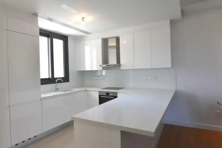 Апартаменты в аренду 89 м² в Limassol, Germasogeia Tourist Area