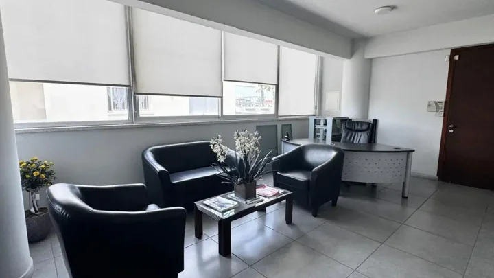 Office 500 m² for rent in Limassol, Limassol - Tsiflikoudia