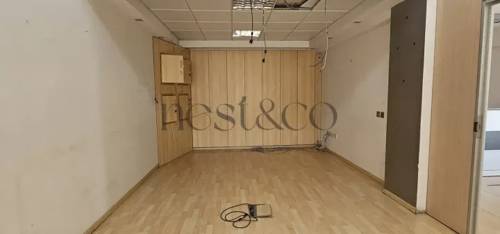 Office 180 m² for rent in Limassol, Limassol - Katholiki