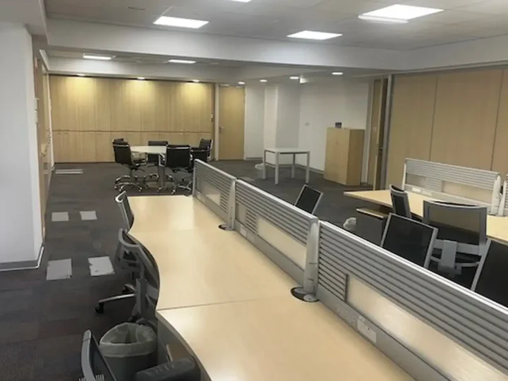 Office 199 m² for rent in Limassol, Limassol - Agia Triada