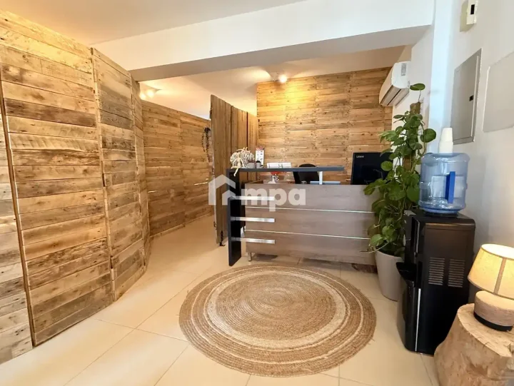 Office 140 m² for rent in Nicosia, Egkomi - Makedonitissa