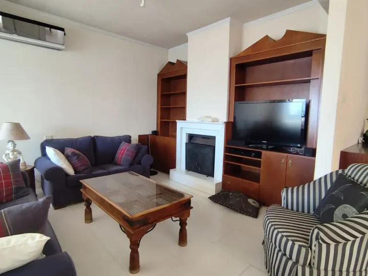 4-bedroom apartments for rent 219 m² in Limassol, Agios Tychon Tourist Area