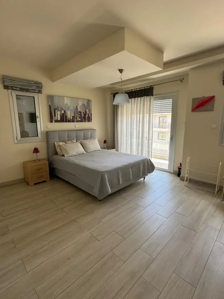 Semi-detached house for rent 180 m² in Limassol, Kato Polemidia