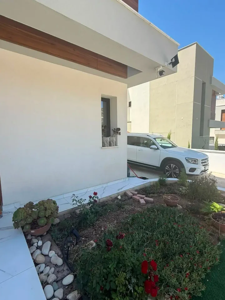 3-bedroom semi-detached house for rent 152 m² in Limassol, Palodeia