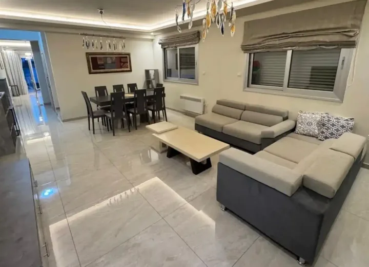 3-спальная отдельный дом в аренду 190 м² в Limassol, Kato Polemidia
