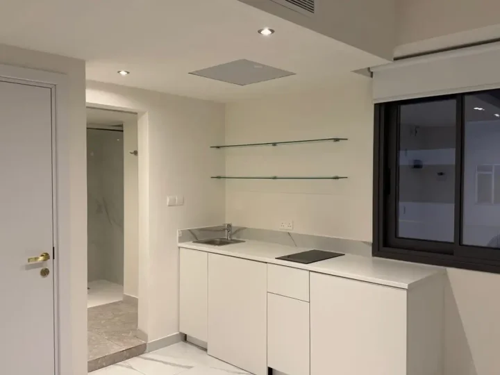 Studio for rent 50 m² in Nicosia, Egkomi - Parissinos