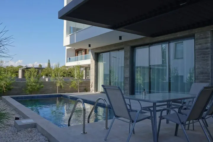 3-bedroom villa for rent 216 m² in Paphos, Tsada