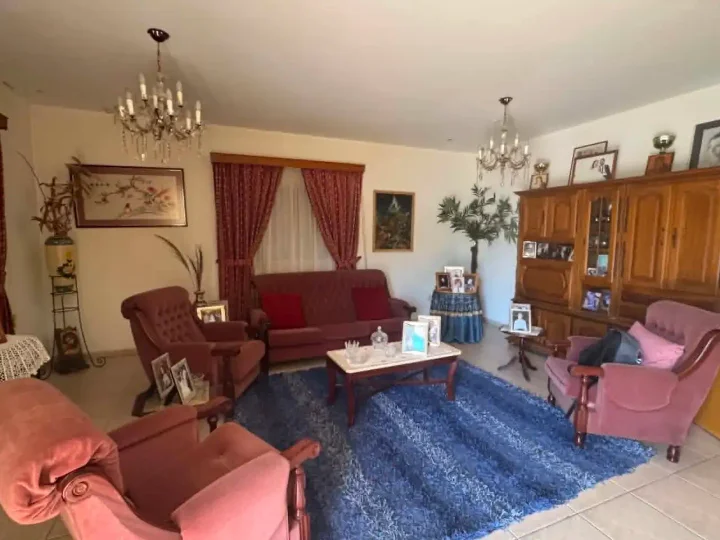 4-bedroom detached house for rent 151 m² in Nicosia, Strovolos - Stavros
