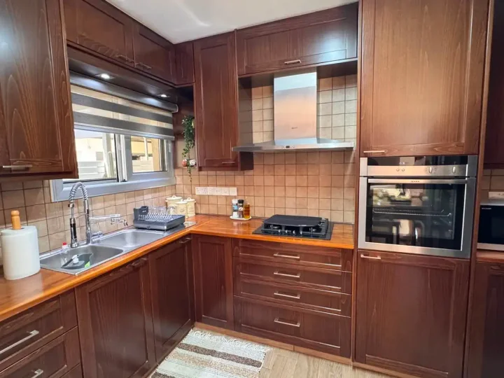 3-bedroom detached house for rent 150 m² in Limassol, Limassol - Mesa Geitonia